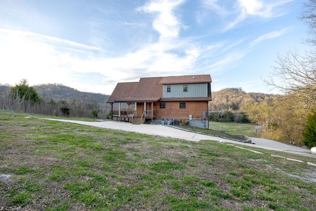 1565 Old Elkton Pike, Dellrose, TN 38453