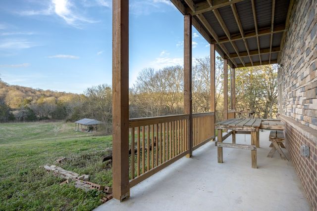 1565 Old Elkton Pike, Dellrose, TN 38453