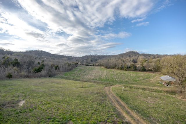 1565 Old Elkton Pike, Dellrose, TN 38453