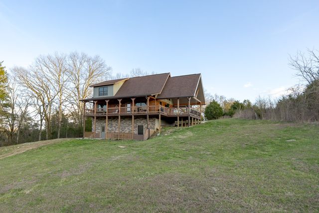 1565 Old Elkton Pike, Dellrose, TN 38453