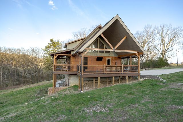 1565 Old Elkton Pike, Dellrose, TN 38453