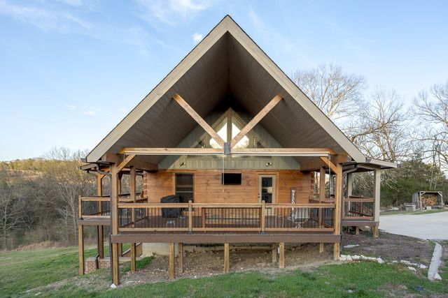 1565 Old Elkton Pike, Dellrose, TN 38453