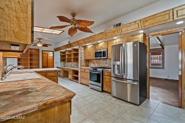 5101 E 9th Street, Tucson, AZ 85711