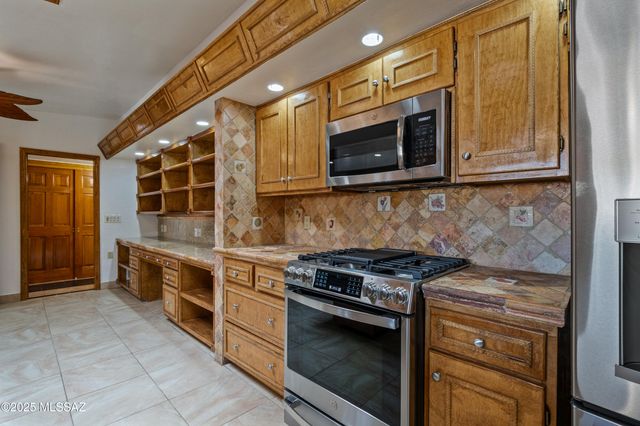 5101 E 9th Street, Tucson, AZ 85711