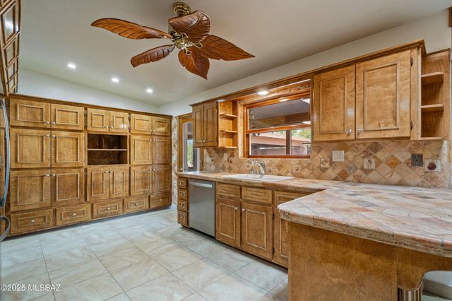 5101 E 9th Street, Tucson, AZ 85711