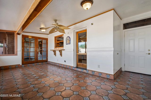 5101 E 9th Street, Tucson, AZ 85711