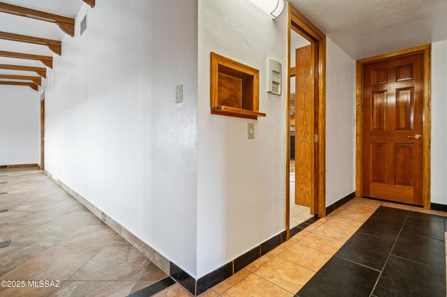 5101 E 9th Street, Tucson, AZ 85711