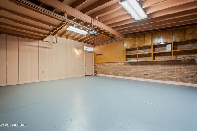 5101 E 9th Street, Tucson, AZ 85711