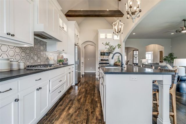 18801 Hidden Hill Terrace, Edmond, OK 73012