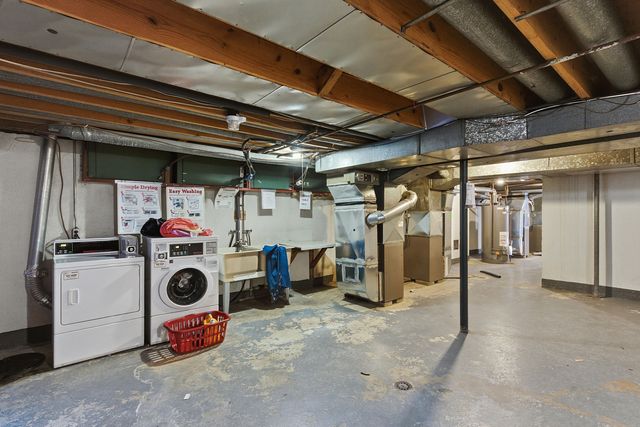 27636 E Echo Valley E 136, Farmington Hills, MI 48334