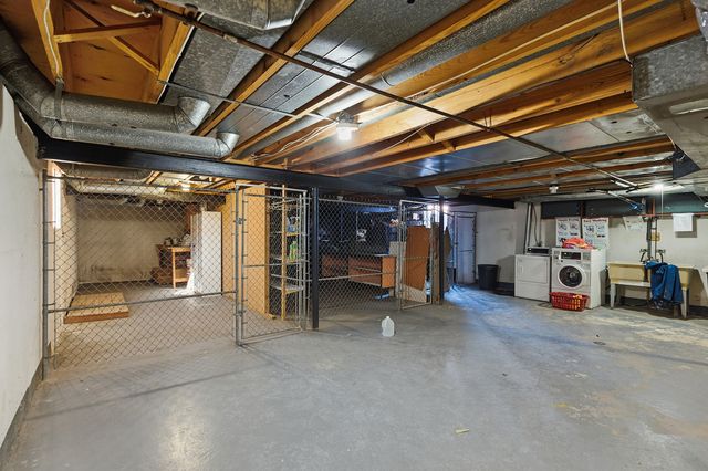 27636 E Echo Valley E 136, Farmington Hills, MI 48334