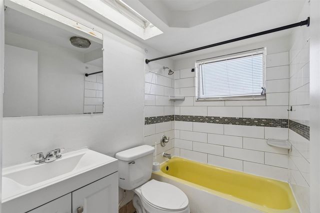 3521 OAKHURST DRIVE, Holiday, FL 34691