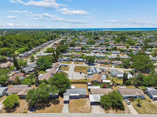 3521 OAKHURST DRIVE, Holiday, FL 34691