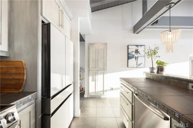 5322 Marina Pacifica Drive South, Long Beach, CA 90803