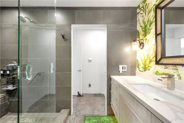 5322 Marina Pacifica Drive South, Long Beach, CA 90803