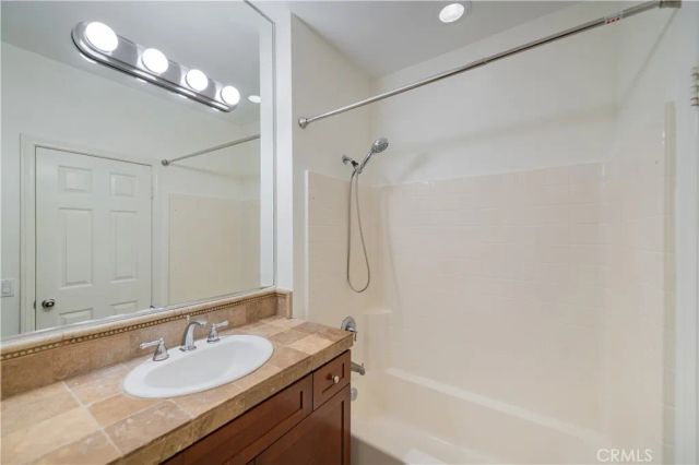 235 Dewdrop, Irvine, CA 92603