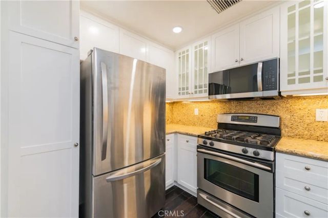 235 Dewdrop, Irvine, CA 92603