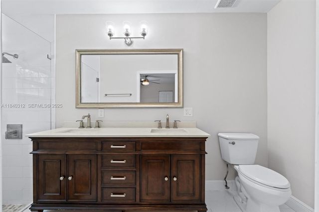 535 Radford Terrace, Davie, FL 33325