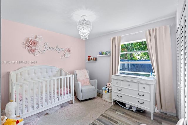 535 Radford Terrace, Davie, FL 33325