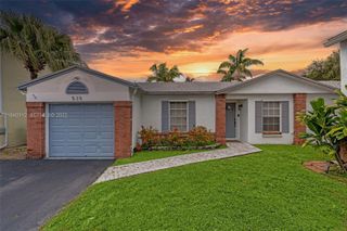 535 Radford Terrace, Davie, FL 33325