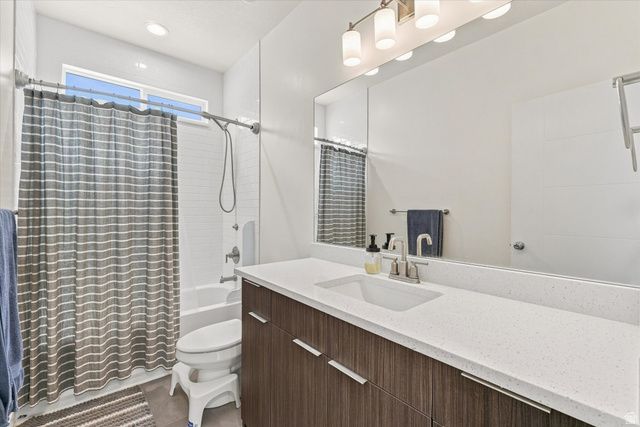 273 W 400 S, Lehi, UT 84043