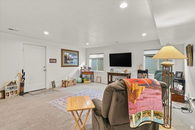 273 W 400 S, Lehi, UT 84043