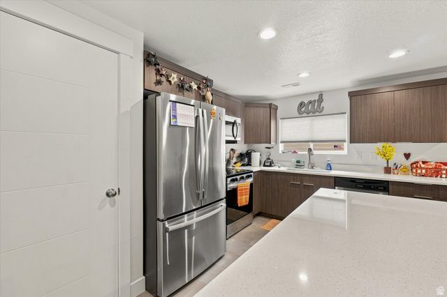 273 W 400 S, Lehi, UT 84043