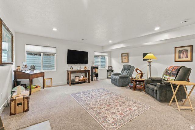 273 W 400 S, Lehi, UT 84043