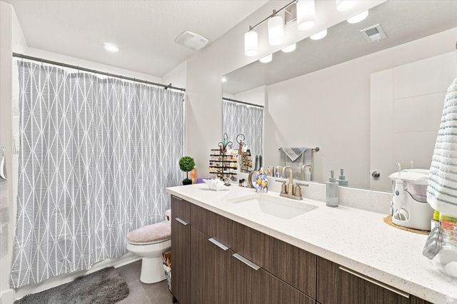 273 W 400 S, Lehi, UT 84043