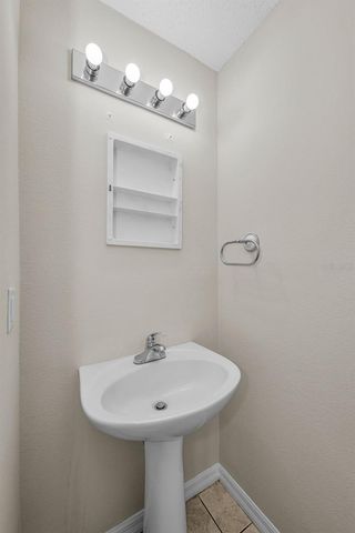 8015 SAVANNAH SUNSET LANE, Tampa, FL 33615