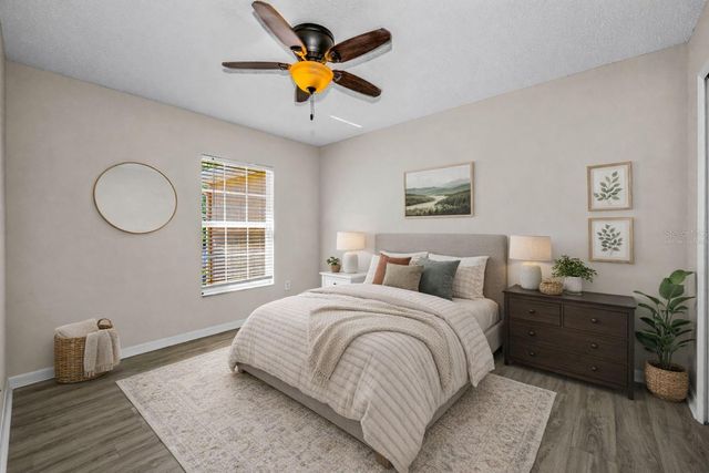 8015 SAVANNAH SUNSET LANE, Tampa, FL 33615