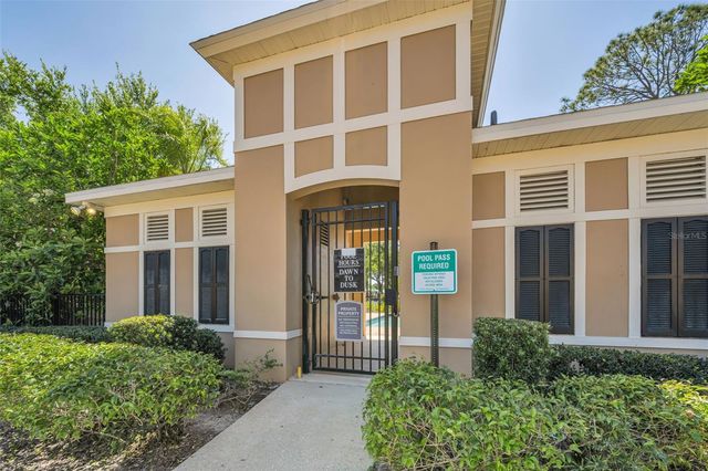 8015 SAVANNAH SUNSET LANE, Tampa, FL 33615