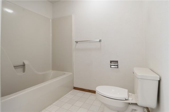 33 Farnham Drive, Bella Vista, AR 72714
