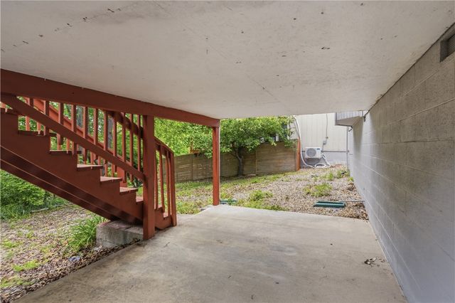 33 Farnham Drive, Bella Vista, AR 72714
