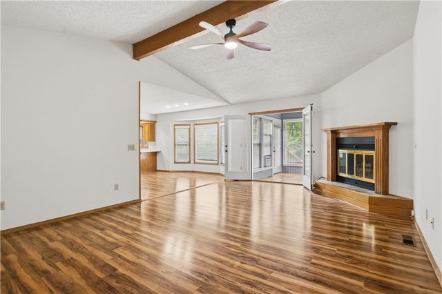 33 Farnham Drive, Bella Vista, AR 72714