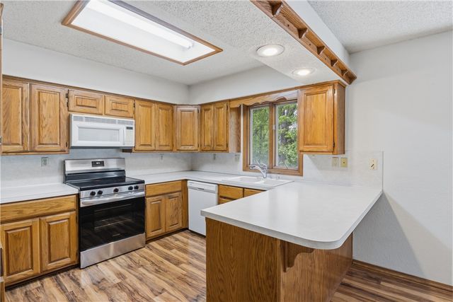 33 Farnham Drive, Bella Vista, AR 72714