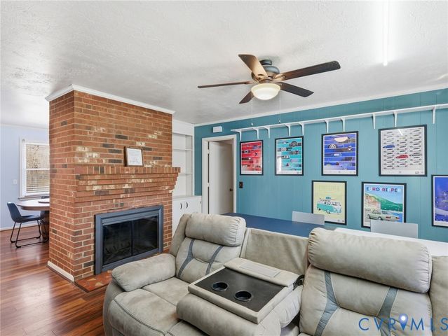 107 S Colonial Dr, Hopewell, VA 23860