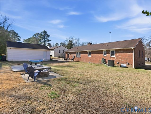 107 S Colonial Dr, Hopewell, VA 23860