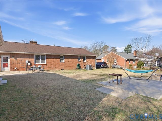107 S Colonial Dr, Hopewell, VA 23860