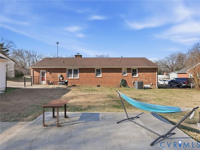 107 S Colonial Dr, Hopewell, VA 23860