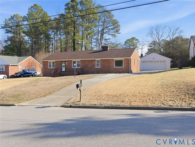 107 S Colonial Dr, Hopewell, VA 23860