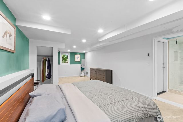 731 N 80th Street, Seattle, WA 98103