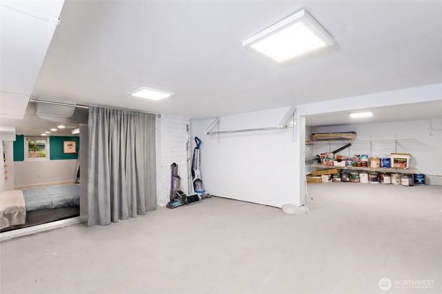 731 N 80th Street, Seattle, WA 98103