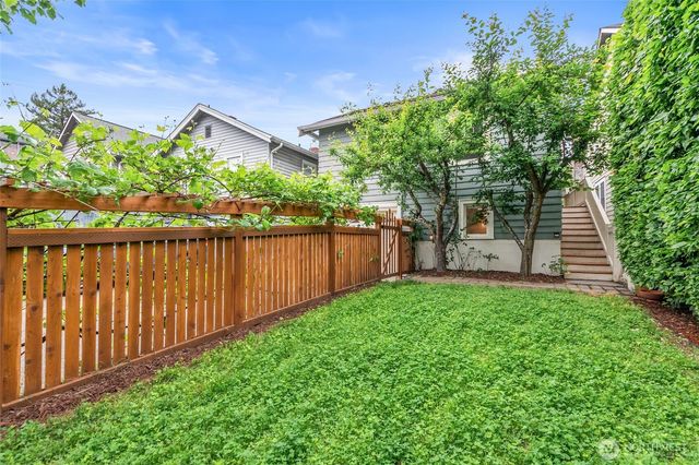 731 N 80th Street, Seattle, WA 98103
