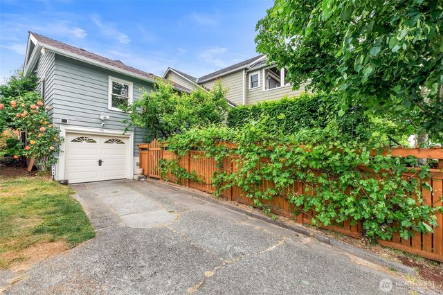 731 N 80th Street, Seattle, WA 98103
