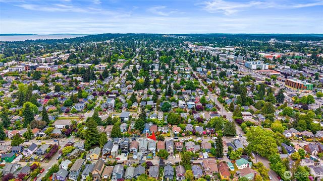 731 N 80th Street, Seattle, WA 98103