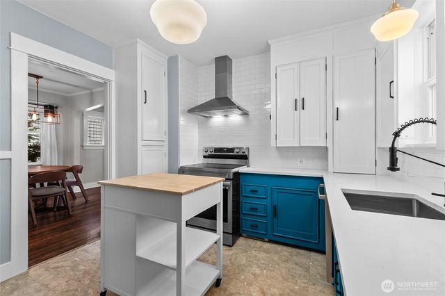 731 N 80th Street, Seattle, WA 98103