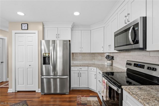 1584 Silver Oak Circle, Twinsburg, OH 44087