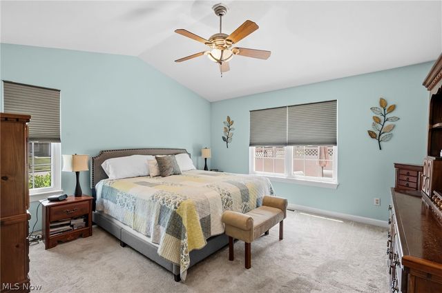 1584 Silver Oak Circle, Twinsburg, OH 44087