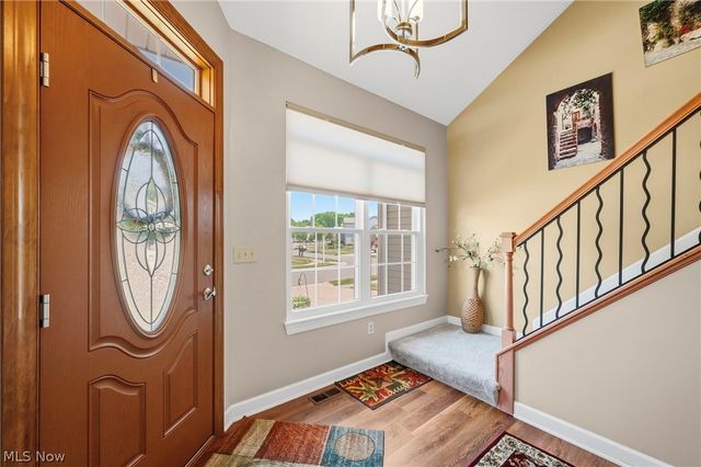 1584 Silver Oak Circle, Twinsburg, OH 44087
